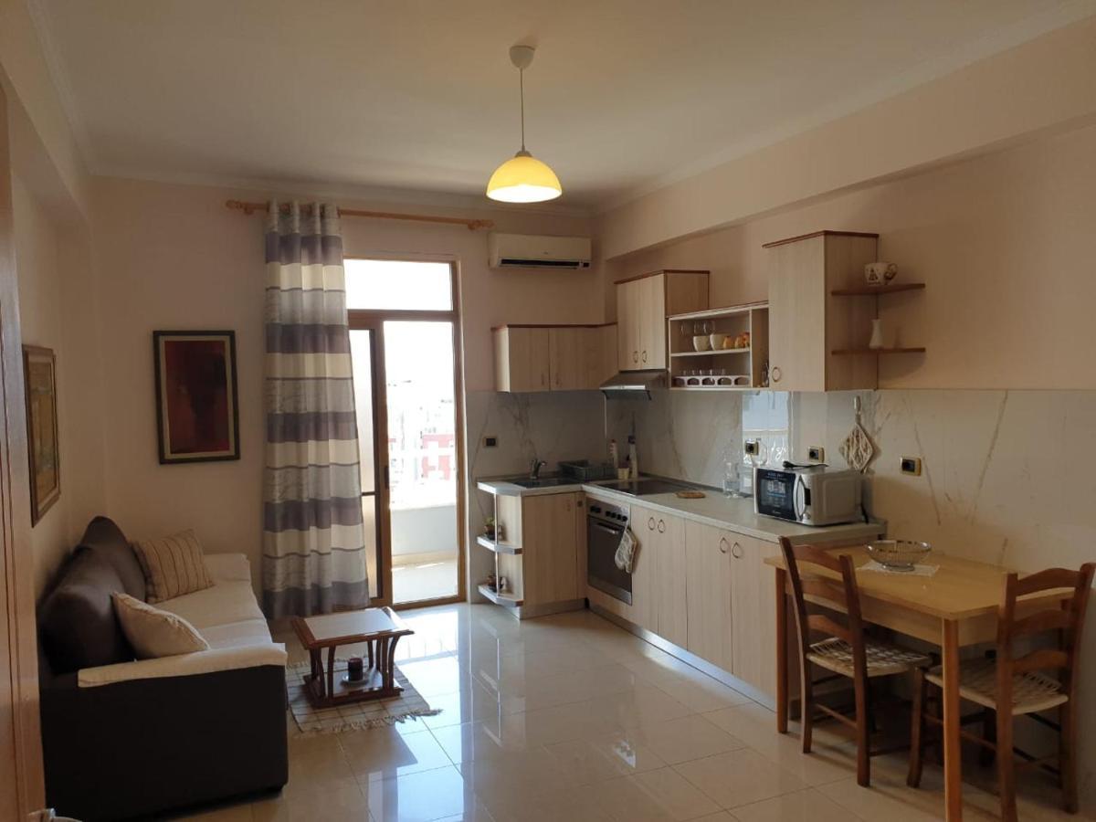 Jozi Kaiser Apartment 3 Dıraç Dış mekan fotoğraf